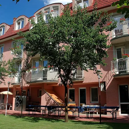 Bella 3* Szeged