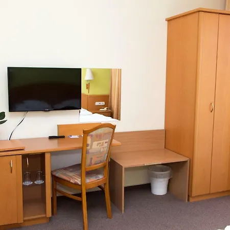 Hotel Bella 3*